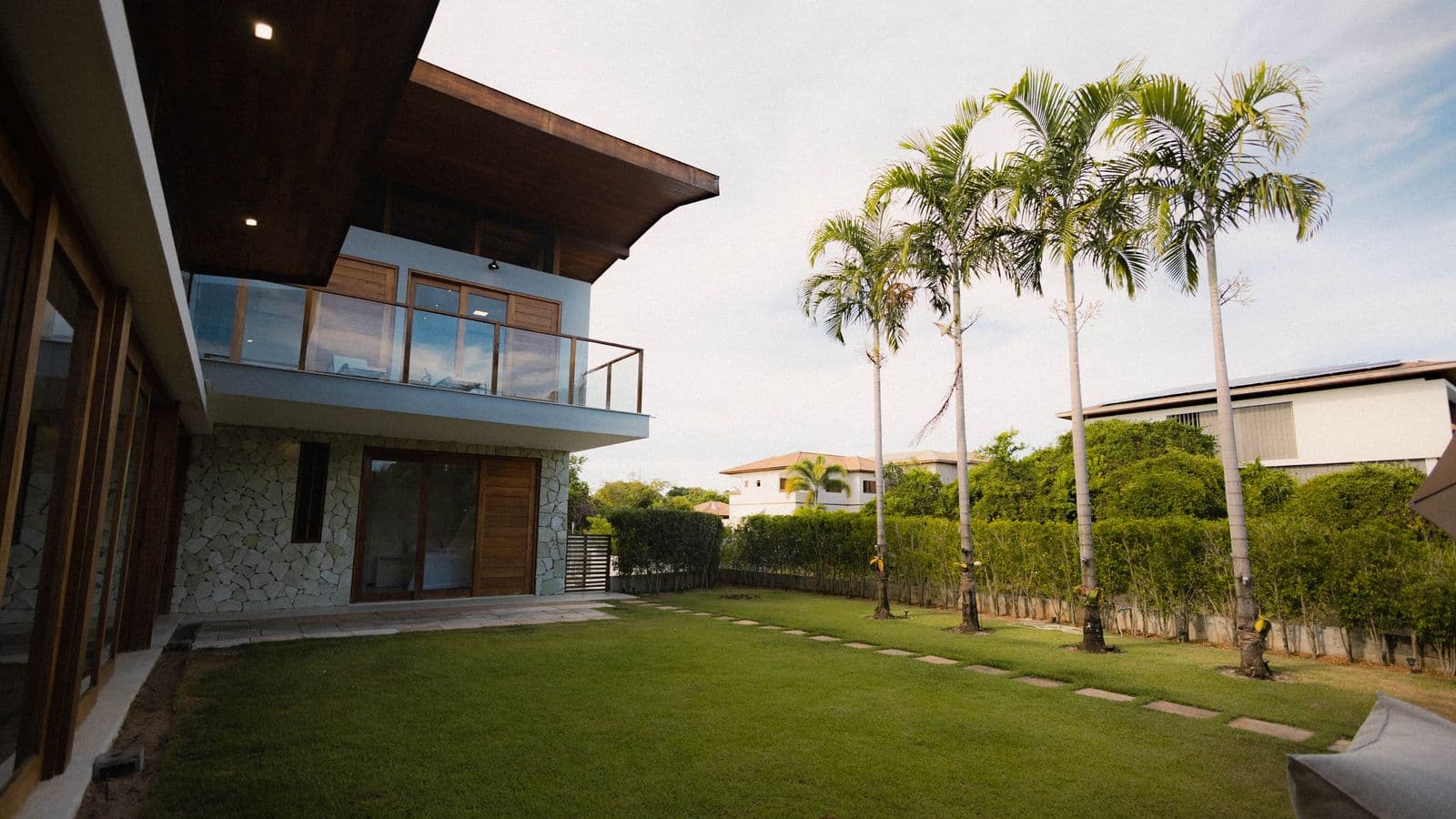 Visualization: poolside elevation at dusk